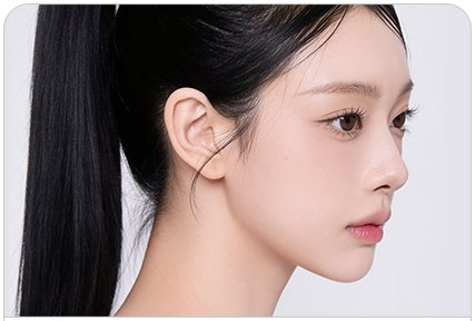 매끄러운 턱선 모델 측면
