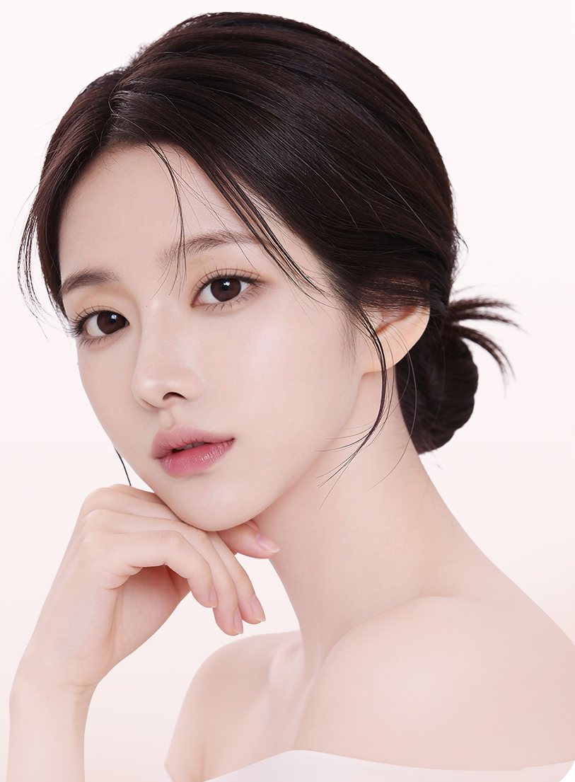 턱을 괸 여성 모델